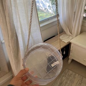 Clear round purse